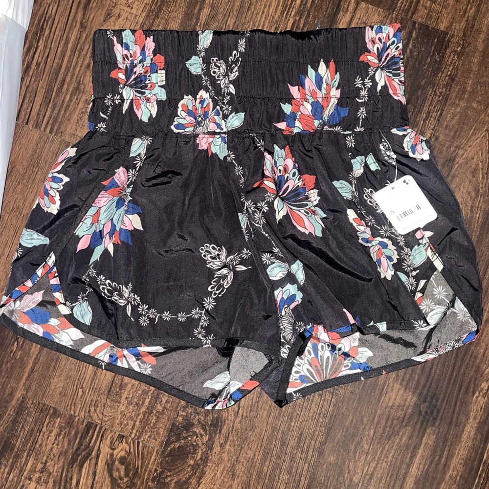 NWT Free People The Way Home shorts printed black with floral pattern
